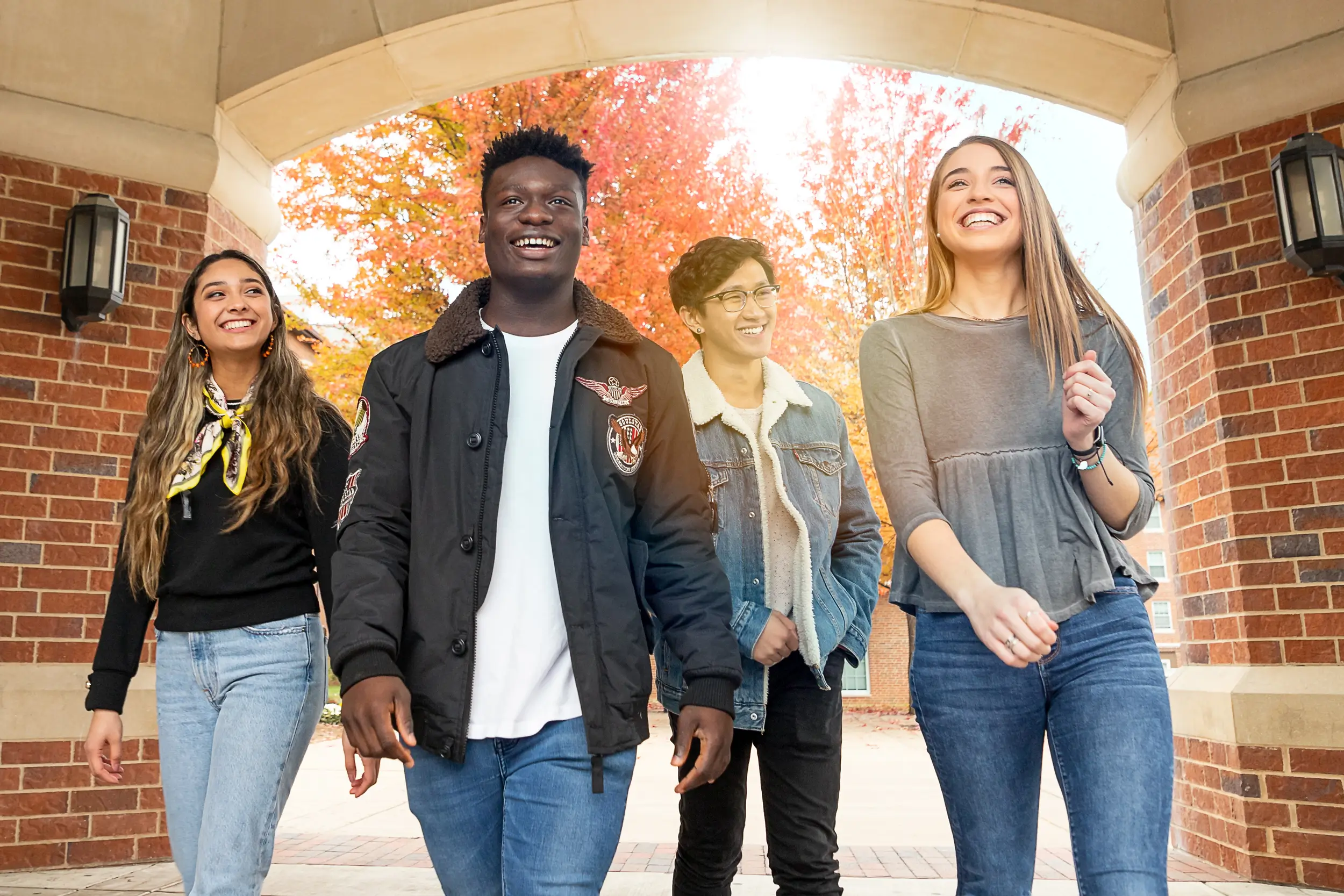 college students walking on Lindenwood campus