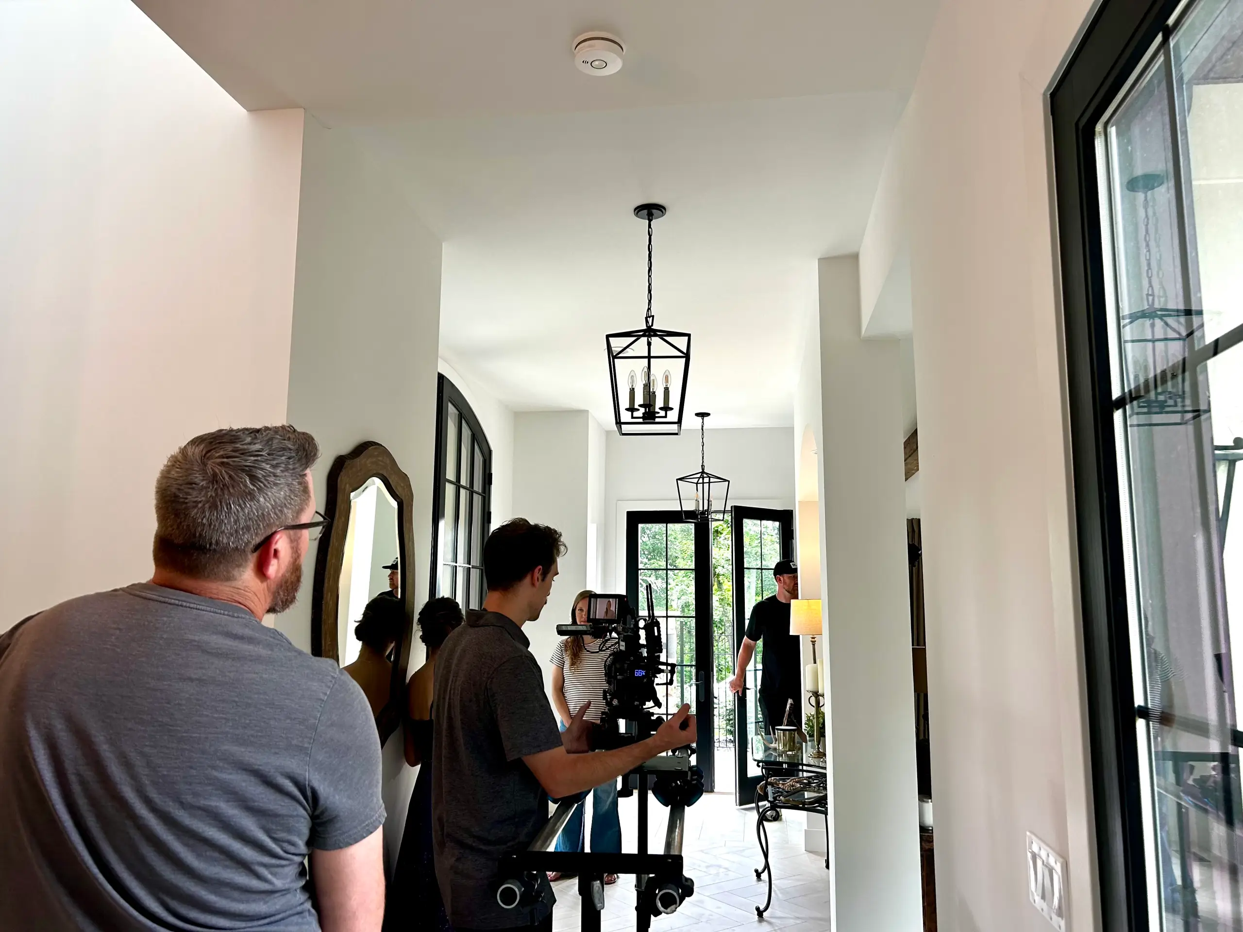 Behind the scenes photo from video photo production.