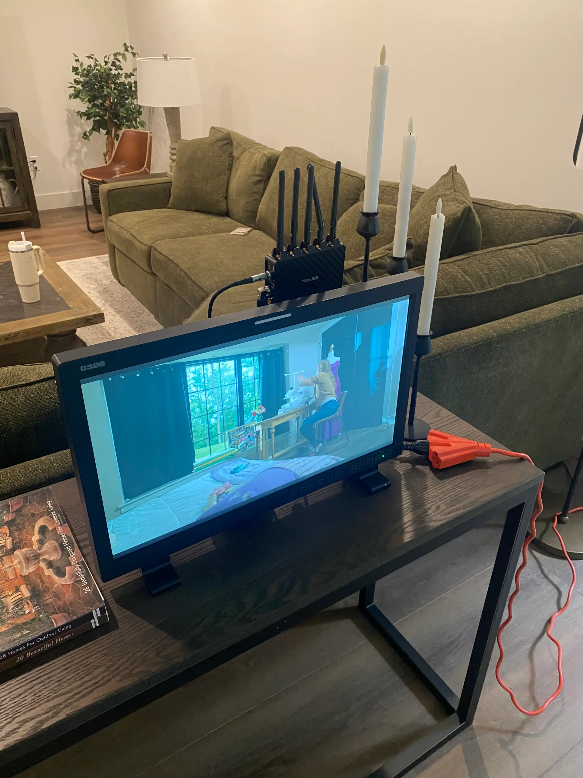 Behind the scenes photo from video photo production.