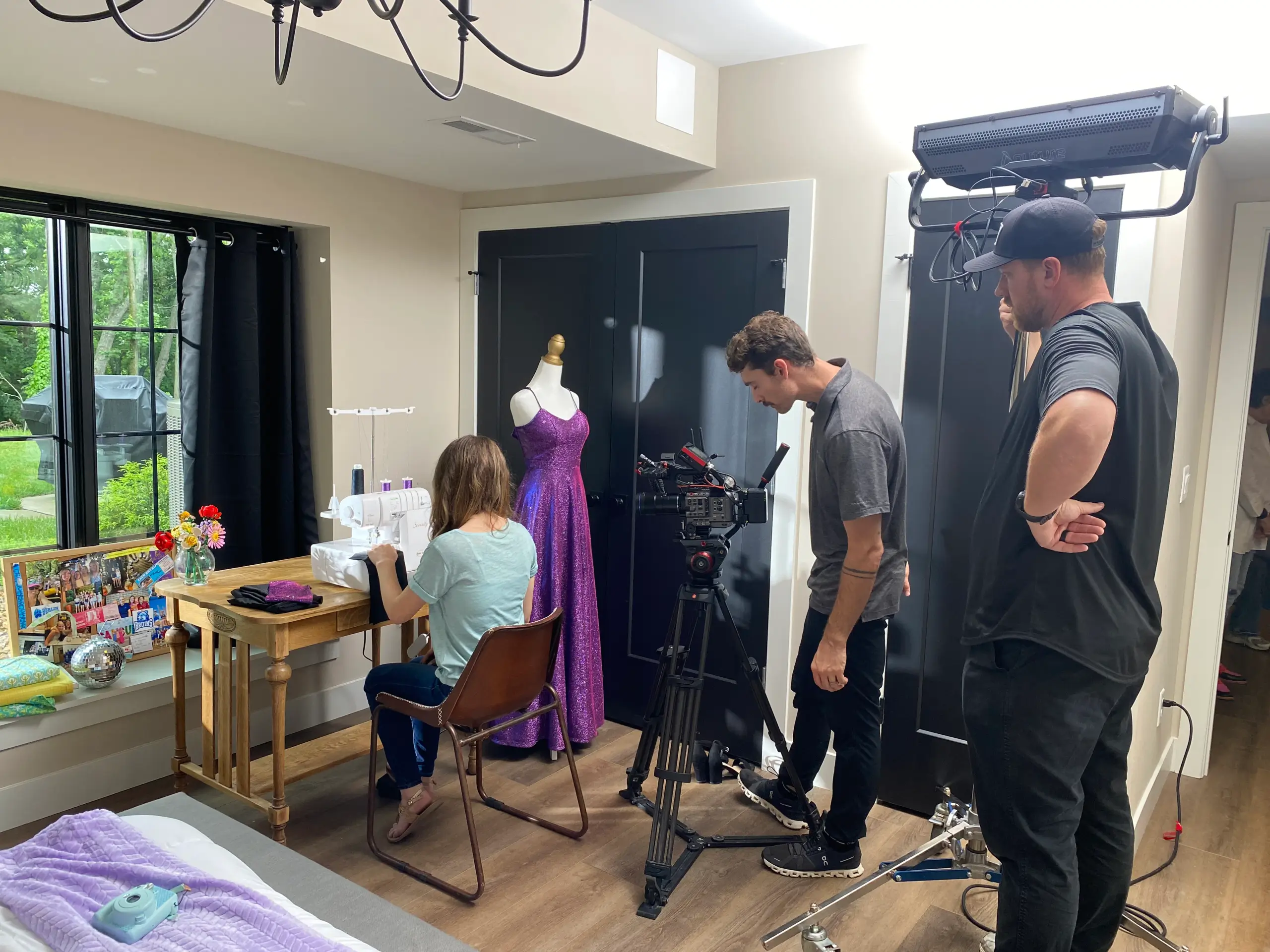 Behind the scenes photo from video photo production.